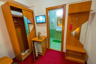 Отель Hotel Sir Orhideea Бухарест-4