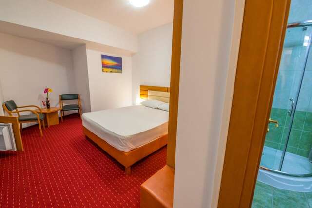 Отель Hotel Sir Orhideea Бухарест-20