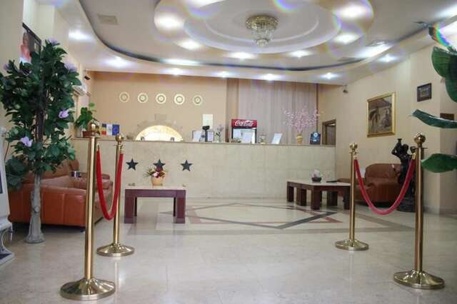 Отель Hotel Sir Orhideea Бухарест-22